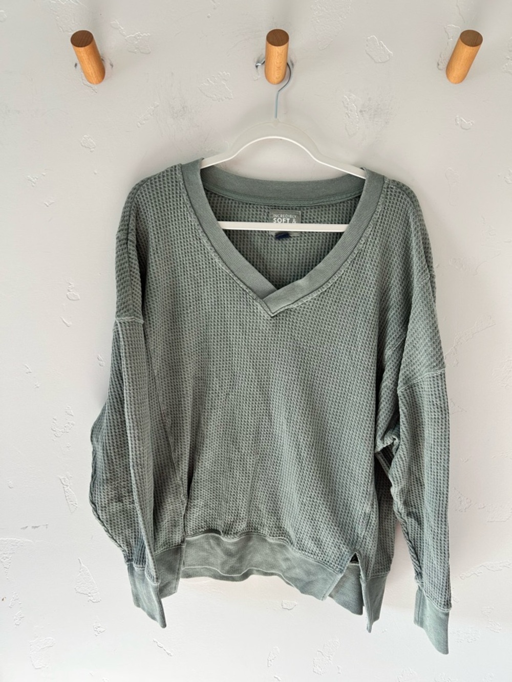 American Eagle Oversized Big Hug Waffle V-Neck Sweatshirt Sz Small  Faded Olive